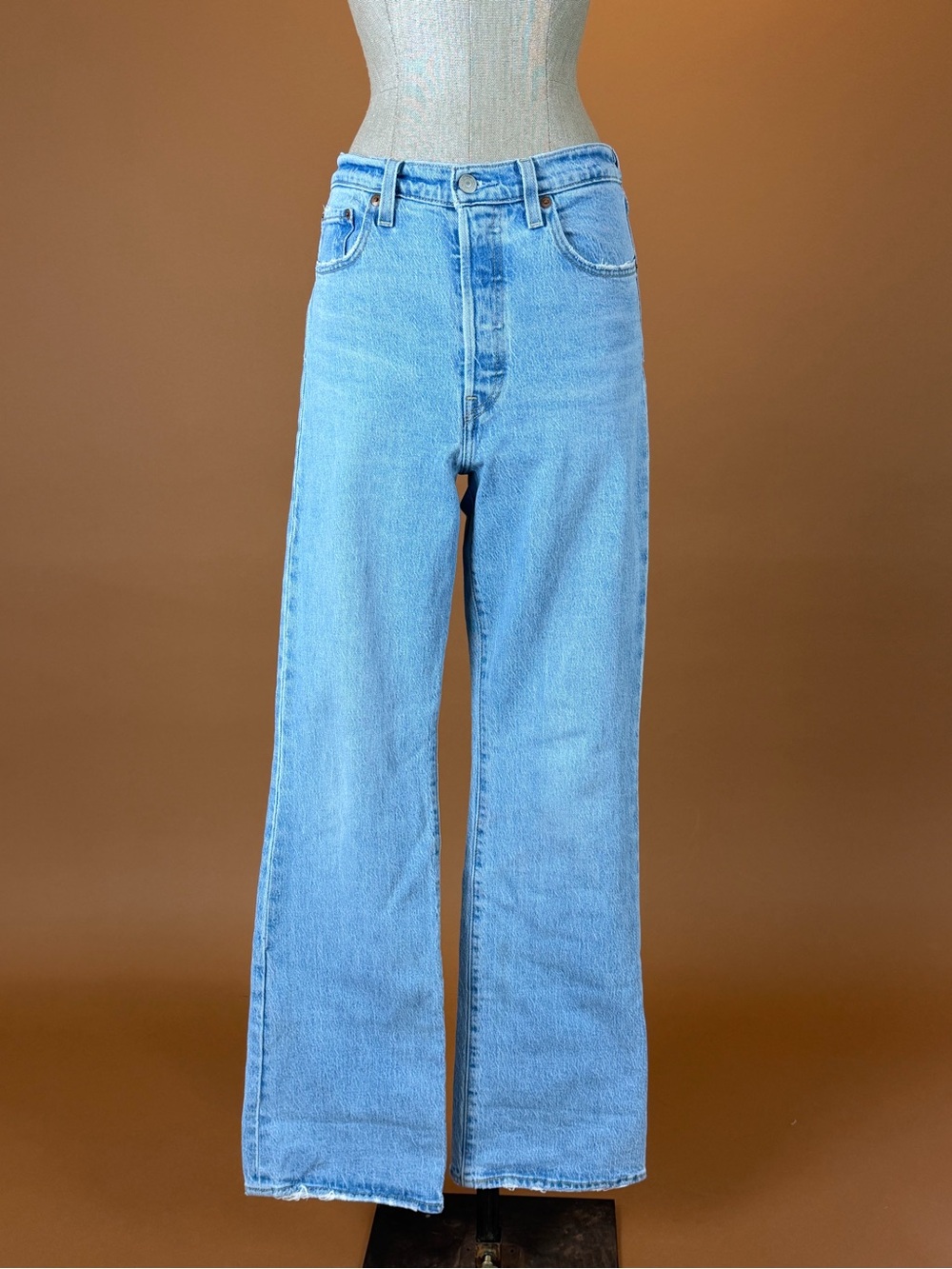 Levi's Premium Light Wash Ribcage Boot Jeans